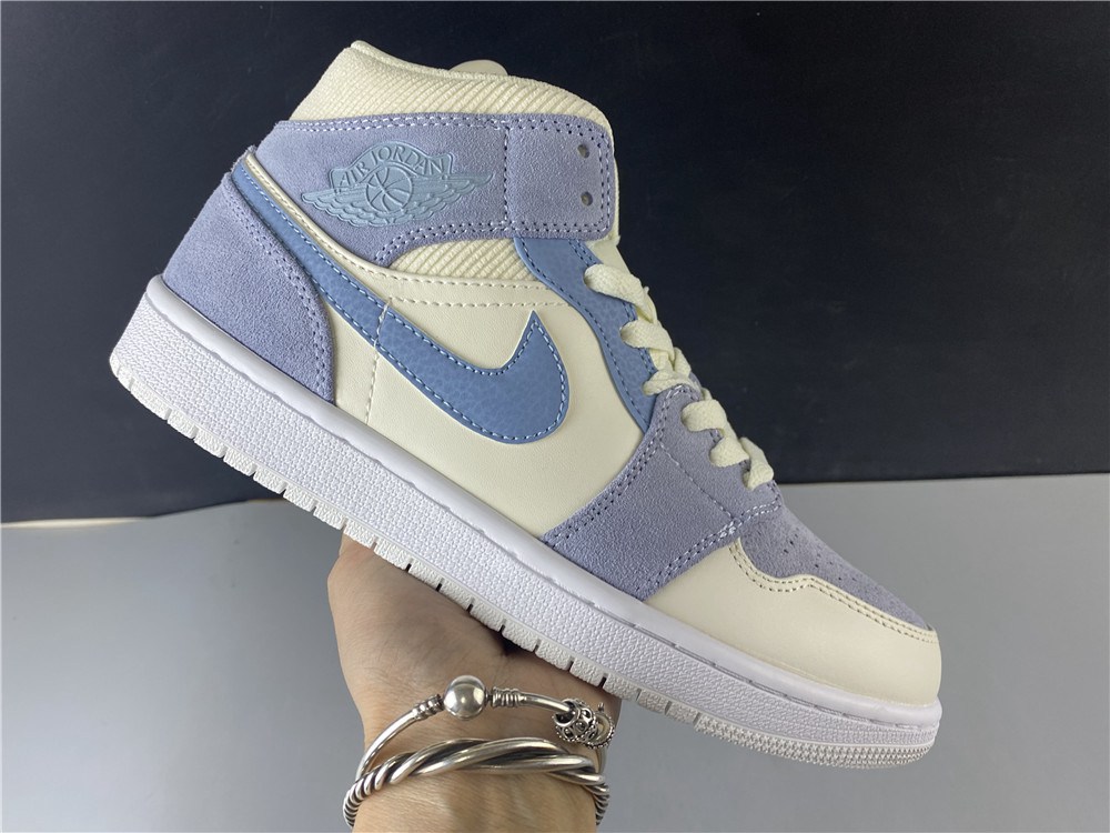 Air Jordan 1 Mid DA4666-100
